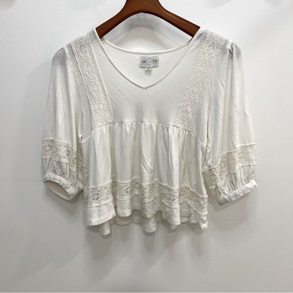 𝅺JUN & Ivy Lacey white top - Picture 1 of 8